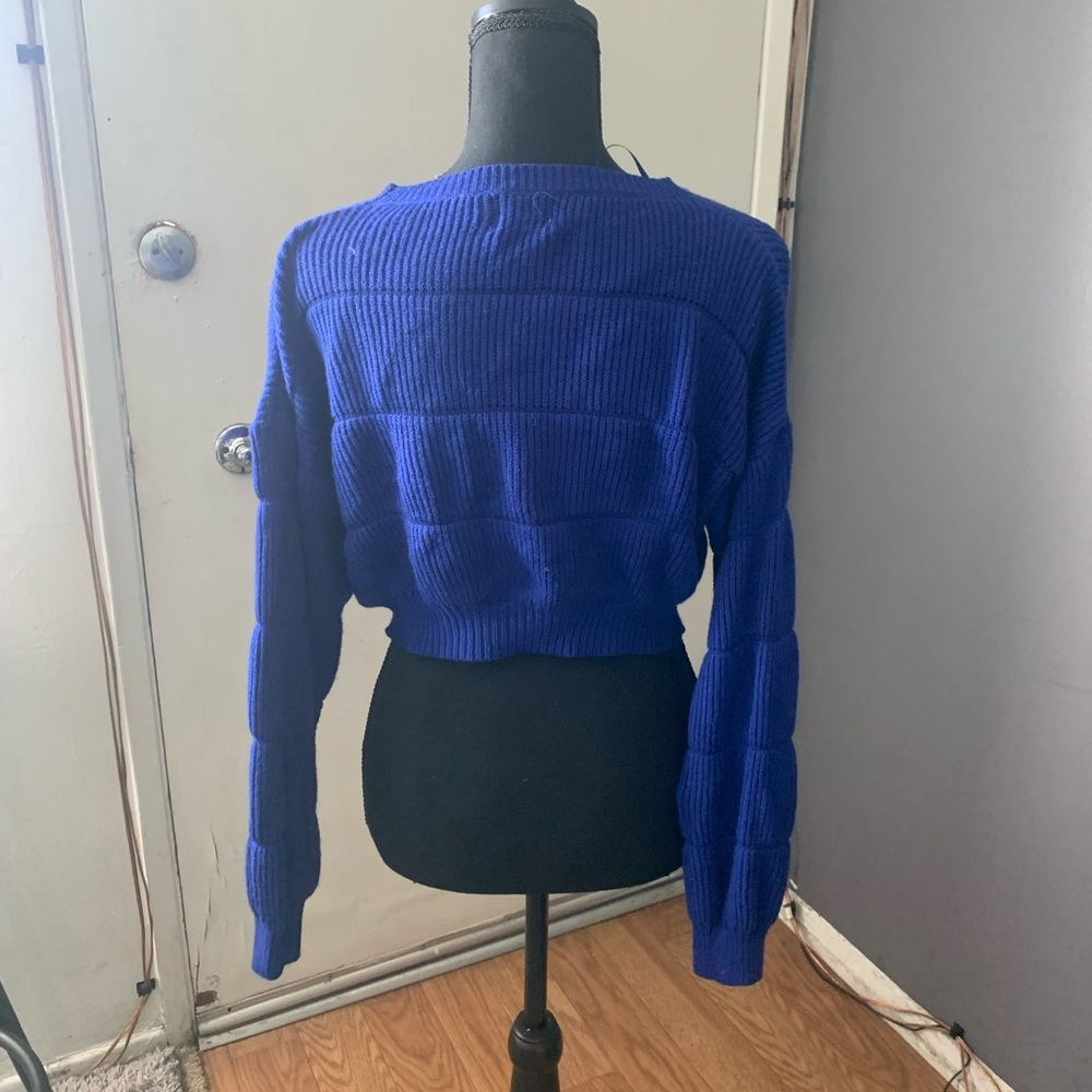 Sweater - Picture 2 of 2